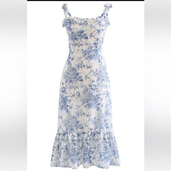 Chicwish tie strap midi dress XS NWT - Picture 1 of 9